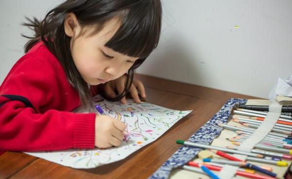 3-6歲是孩子專注力訓練關鍵期，果媽做了3項工作，娃能坐倆小時