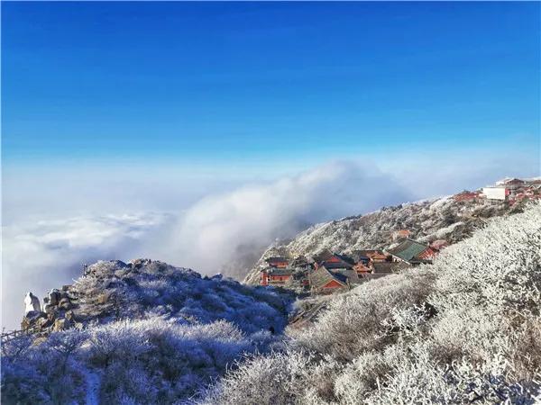 泰山雲海，蔚為壯觀