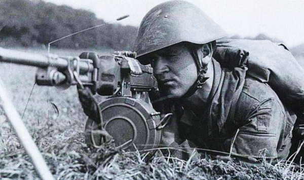 蘇聯二戰只有DP輕機槍？其實捷格加廖夫還有新產品&mdash;&mdash;RPD輕機槍