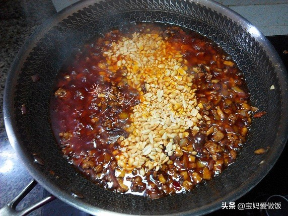 香菇肉醬:拌麵夾餅,真心美味,多做些放冰箱,真心方便 香菇肉醬:拌麵夾餅,真心美味,多做些放冰箱,真心方便