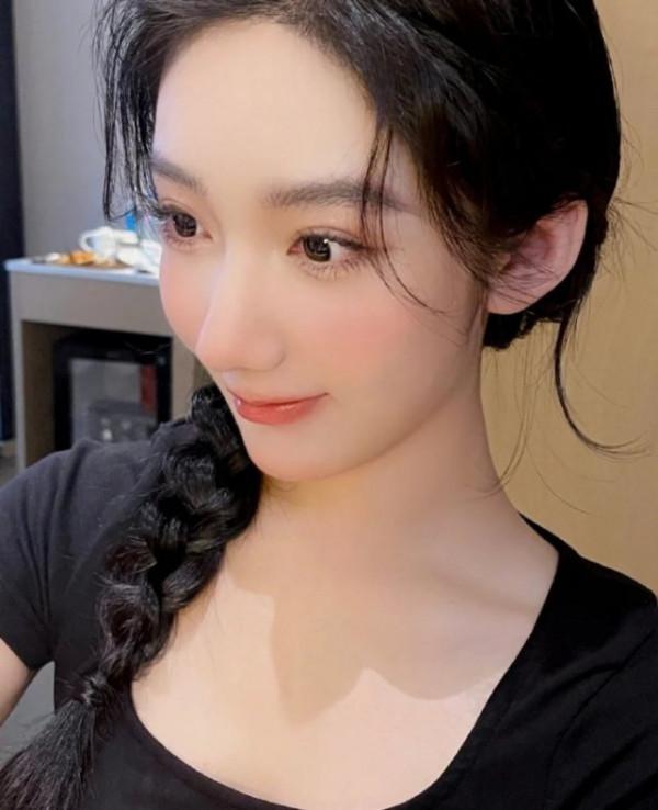 都美竹參加藝考，正式進軍演藝圈，吳亦凡粉絲留言大罵：臉真厚