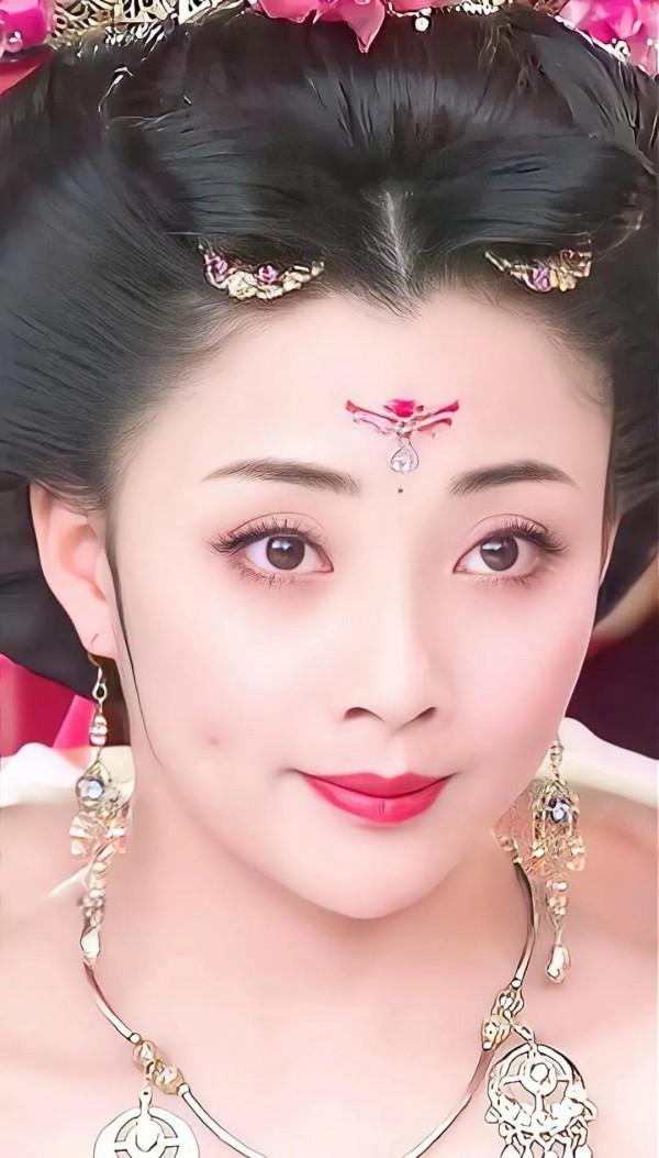 「殷桃」疏影仙音猶夢取