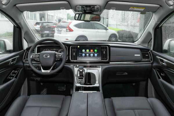 來自於國產品牌的廣汽傳祺M8,擁有寬敞空間豐富配置 來自於國產品牌的廣汽傳祺M8,擁有寬敞空間豐富配置