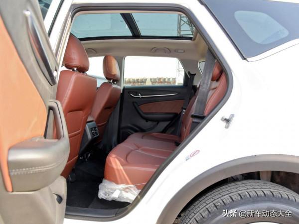 最低售價8.79萬元你喜歡嗎？實拍中華V6