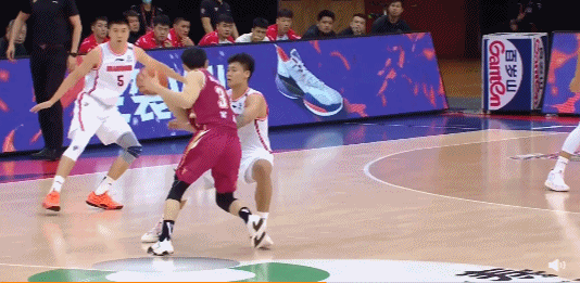 朱旭航半場27分吳前10中1僅得5分 廣東8人上雙大勝浙江三戰全勝 朱旭航半場27分吳前10中1僅得5分 廣東8人上雙大勝浙江三戰全勝