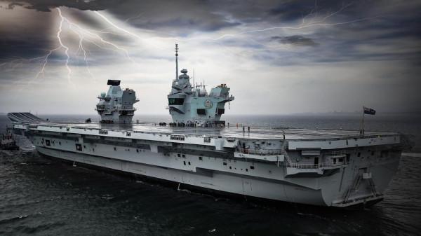 1997年香港迴歸前夕,英國34艘軍艦闖入南海,與我軍對峙三天後認慫