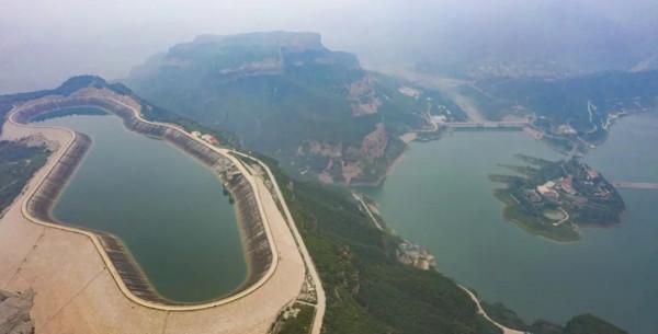 高山平湖水瀉湖 高山平湖水瀉湖