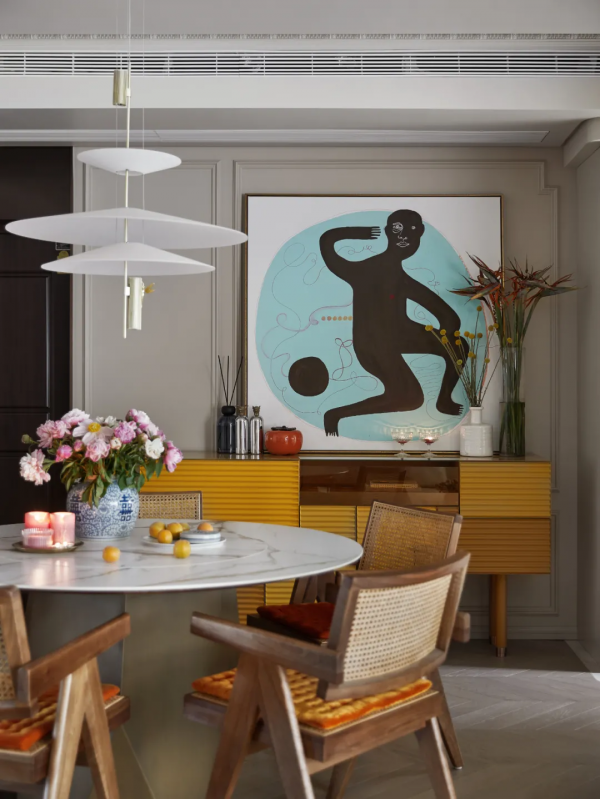 爾間|136㎡大地色系浪漫“藝術家”,開啟空間實現曲線型混搭自由 爾間|136㎡大地色系浪漫“藝術家”,開啟空間實現曲線型混搭自由