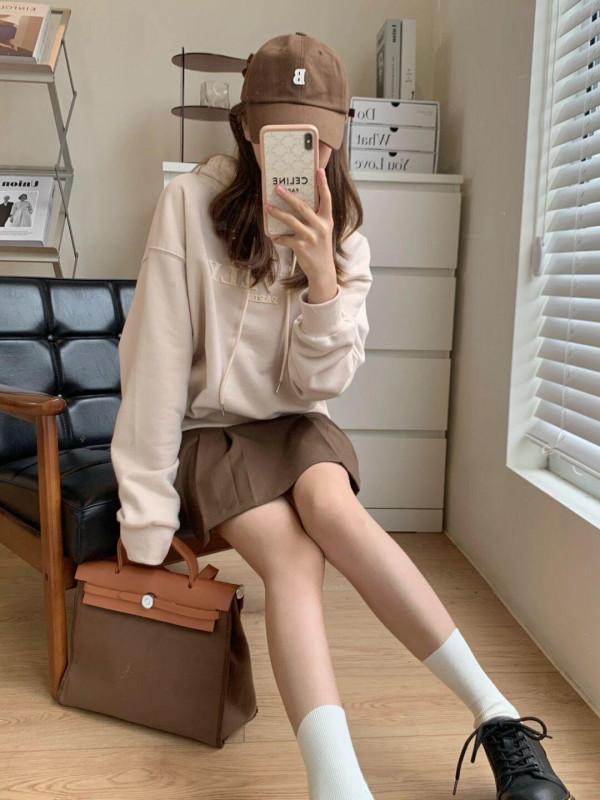 衣服不夠穿?試試“一衣多穿”,讓博主手把手教你不同的搭配思路 衣服不夠穿?試試“一衣多穿”,讓博主手把手教你不同的搭配思路