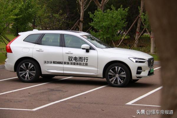 新車|能加電能喝油,行駛質感大躍進!試駕沃爾沃XC60 RECHARGE 新車|能加電能喝油,行駛質感大躍進!試駕沃爾沃XC60 RECHARGE