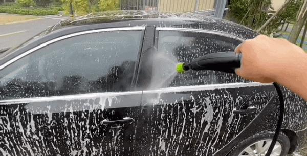 高層小區30分鐘自己洗車教程！普通車主的省錢福音
