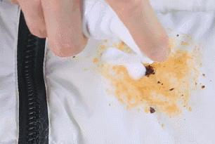 羽絨服越洗越薄怎麼辦？這樣清洗，輕鬆去除汙漬，省事又省力