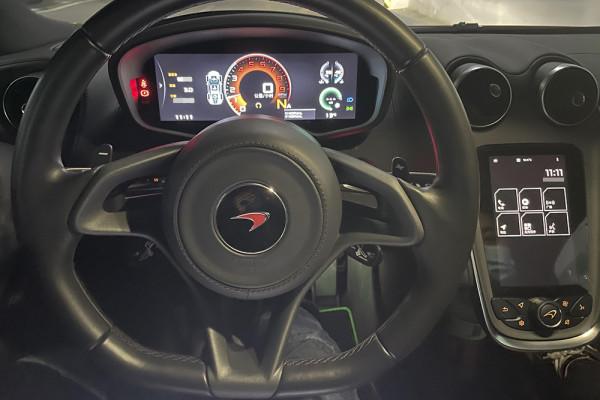 從朋友手裡買臺精品邁凱倫540C，客戶：你沒被坑，賣家：我只管開