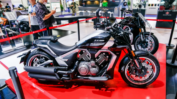 高金GK1200 GK1000公升級新車強勢登陸重慶摩博會