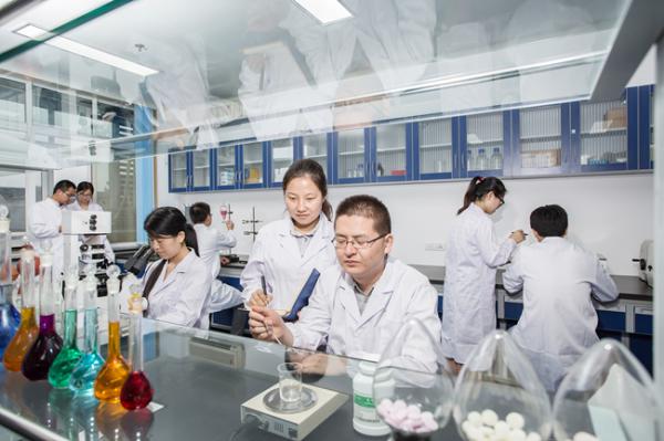 科技向美 可復新生——鉅子生物以科研實力助推國貨品牌升級 科技向美 可復新生——鉅子生物以科研實力助推國貨品牌升級