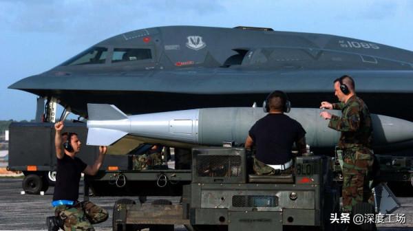 俄烏髮生軍事衝突，美軍隱身轟炸機會空襲頓巴斯？俄軍如何反制？