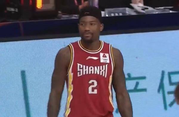 小外援完勝大外援,馬布裡惜敗楊學增,北控的球在哪兒 小外援完勝大外援,馬布裡惜敗楊學增,北控的球在哪兒