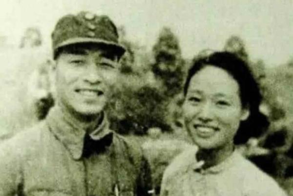 開國上將宋任窮的愛情:結婚的窯洞只有8平方米,夫妻風雨走過70年 開國上將宋任窮的愛情:結婚的窯洞只有8平方米,夫妻風雨走過70年