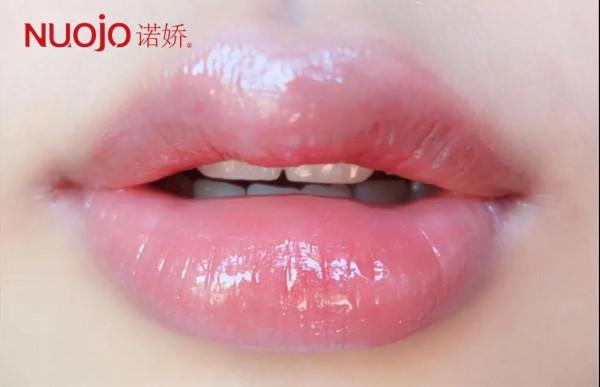 紋唇色乳色料貼牌代工廠家諾嬌：最新裸色色系，秒變人間水蜜桃