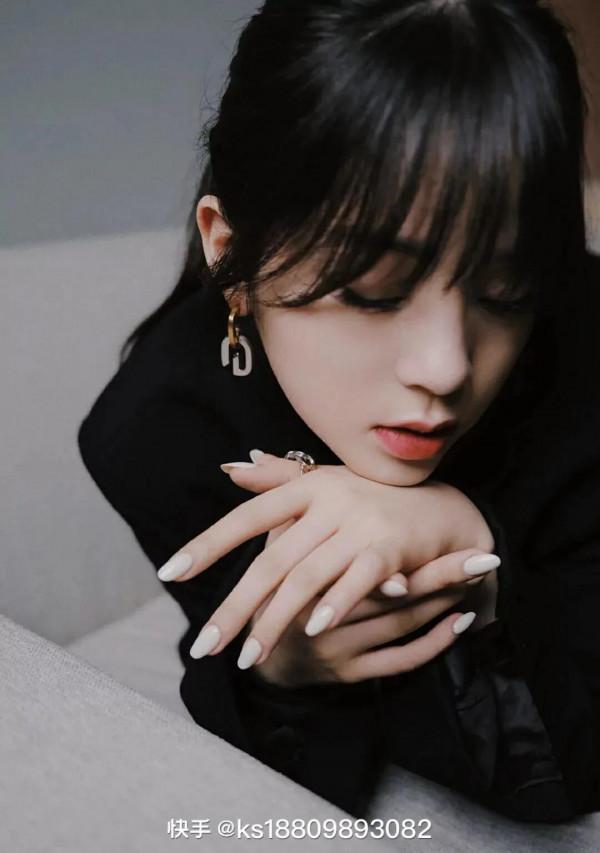 女星集圖：娜娜