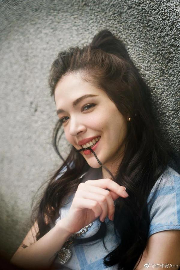 許瑋甯氣質真的好純，難怪邱澤不介意她是二婚