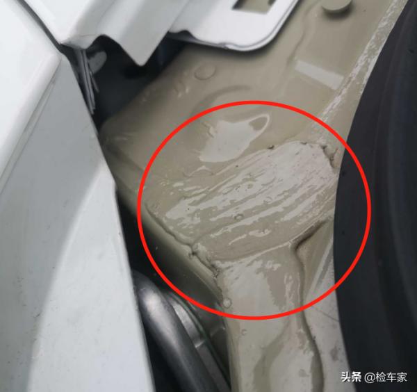 連首保都沒做的保時捷718為什麼要賣?看到這張照片我懂了 連首保都沒做的保時捷718為什麼要賣?看到這張照片我懂了