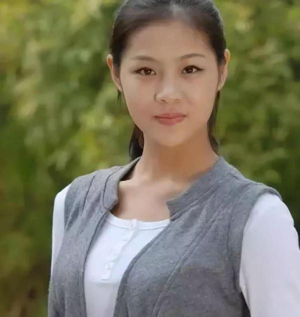 18歲和汪峰未婚生子,19歲為愛自盡,葛薈婕的故事比你想的還惡劣 18歲和汪峰未婚生子,19歲為愛自盡,葛薈婕的故事比你想的還惡劣