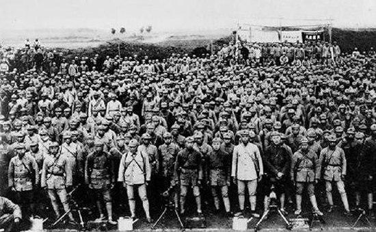 湘鄂贛游擊隊改編，與國民黨簽訂合作協議，遠在延安毛主席極不滿