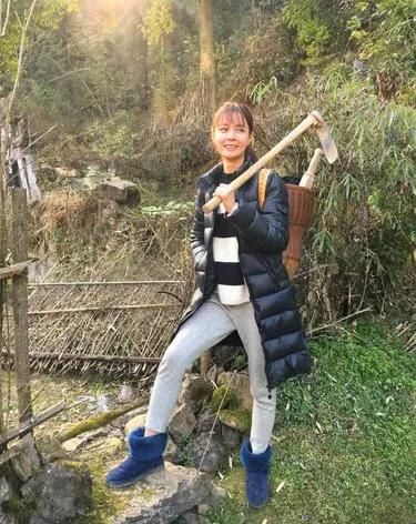 盤點娛樂圈明星迴農村幹農活誰最接地氣？