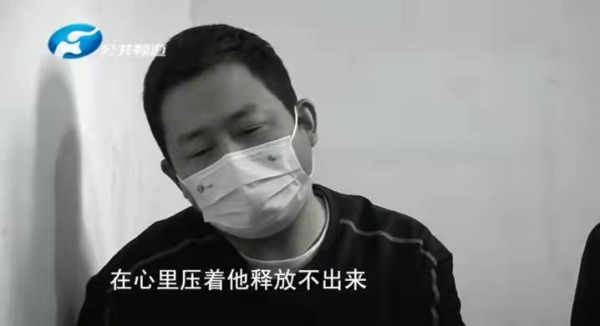 妻子突發疾病去世，39歲男子在家啃老：沒媳婦，賺那麼多錢有啥用