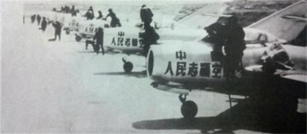 大學一掃地老頭曝光身份:竟是空軍副軍長,曾擊毀7架美國戰機 大學一掃地老頭曝光身份:竟是空軍副軍長,曾擊毀7架美國戰機