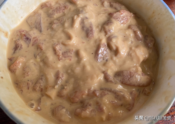 炸酥肉，記住不要放麵粉，教你詳細做法，酥肉香酥不回軟，味道好