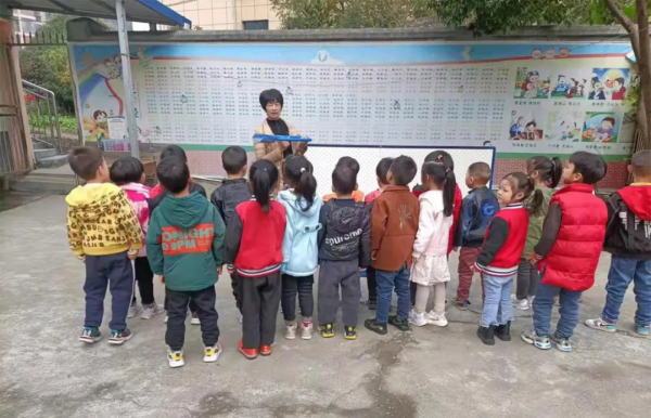 白河縣茅坪鎮中心幼兒園:良師引導興趣好 遊戲探索促成長 白河縣茅坪鎮中心幼兒園:良師引導興趣好 遊戲探索促成長