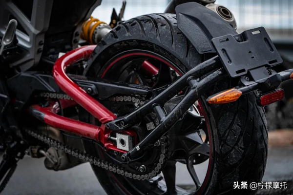 超百匹馬力，給油就能起飛！印第安新車試駕報告