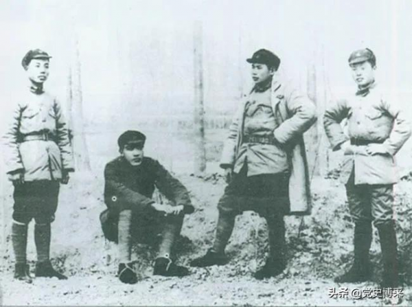 人民軍隊歷史上著名的&OpenCurlyDoubleQuote;楊羅耿&rdquo;是誰？都深受毛主席信賴，都成為副國級領導