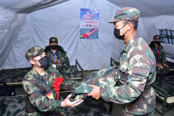 東風小“火”入營初體驗之24小時 東風小“火”入營初體驗之24小時