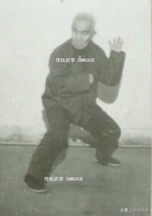 一柔到底 ----略談吳式太極拳的特點和鍛鍊方法 一柔到底 ----略談吳式太極拳的特點和鍛鍊方法