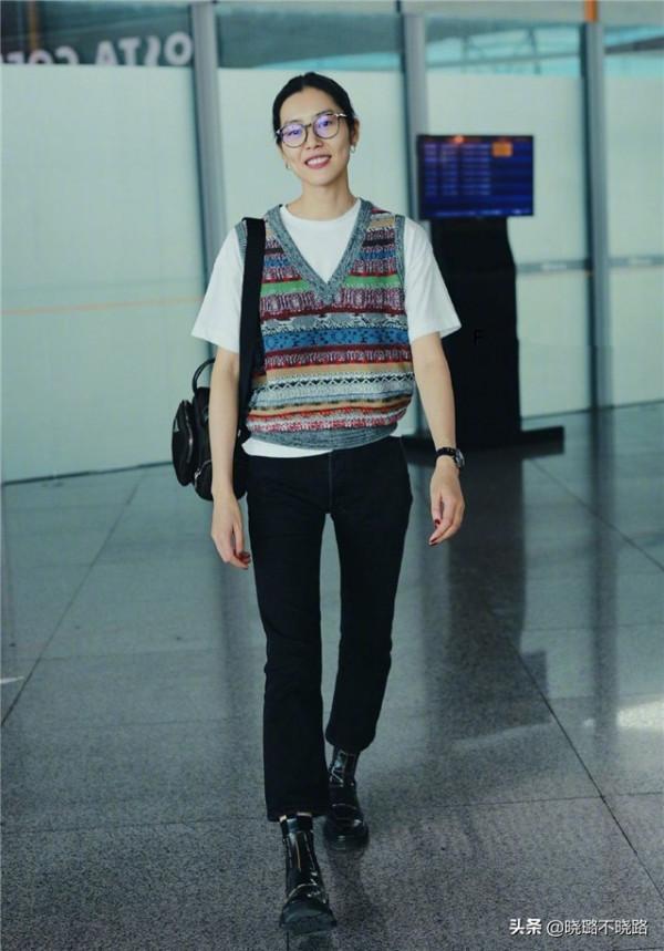 別再露腳踝了,“九分褲+短靴”才是40歲女人正確的開啟方式 別再露腳踝了,“九分褲+短靴”才是40歲女人正確的開啟方式