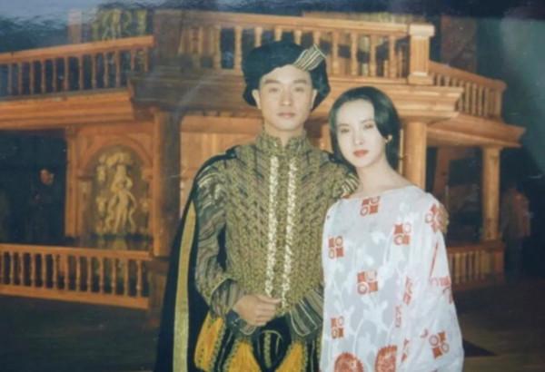 還記得《大宅門》抱狗丫頭“香秀”嗎?她48歲長這樣 還記得《大宅門》抱狗丫頭“香秀”嗎?她48歲長這樣