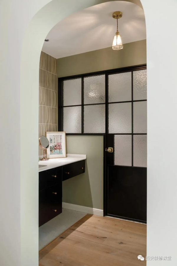 過去的門聯窗,現在又開始流行了 過去的門聯窗,現在又開始流行了