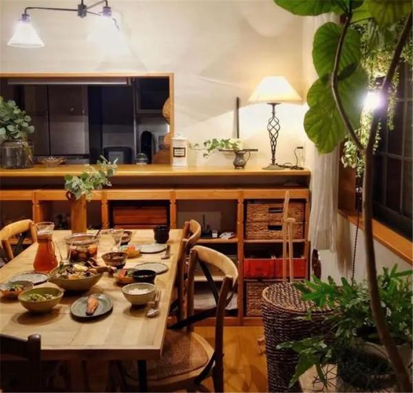 日本53歲阿姨偏愛綠植，用各種花朵植物裝點室內，網友：唯美治癒