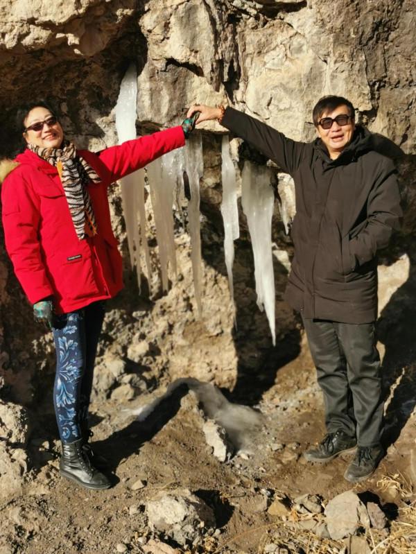 紅一師戰友軍嫂新年第一遊：宣化立石村滴冰喜煞人