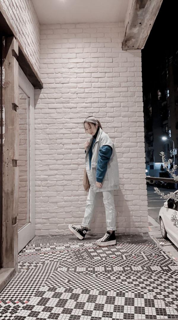 一衣多穿-四季皆可搭的牛仔背心 一衣多穿-四季皆可搭的牛仔背心