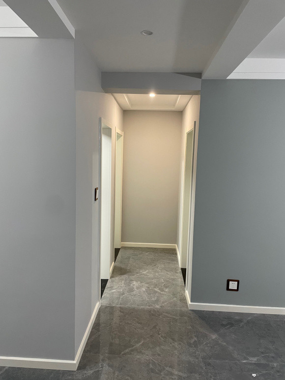 4個月，硬裝還沒結束，廚房沒裝，只吊了頂，全屋都是窄邊雙眼皮