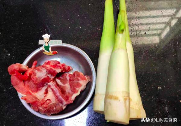 夏天記得多買它吃，切片加料炒一炒，鮮滑爽口，低脂飽腹，真好吃