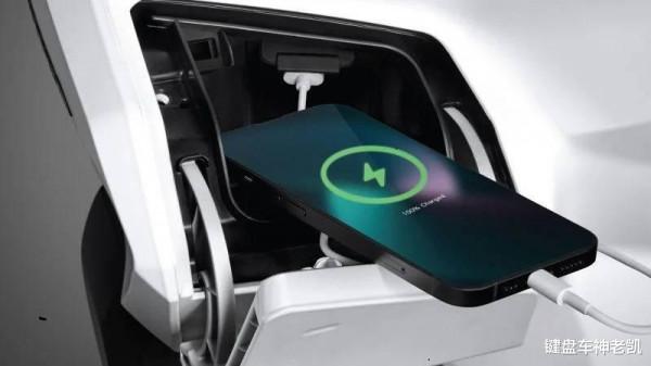 把PCX 160和ADV 150融合後會是這樣？本田釋出2022款Vario 160