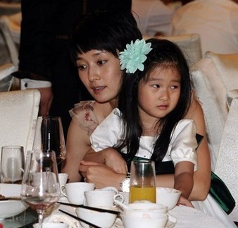 因婚外情淨身出戶無戲可拍，滿盤皆輸的文章到底經歷了什麼？