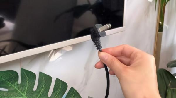 電器用完要拔插頭嗎？