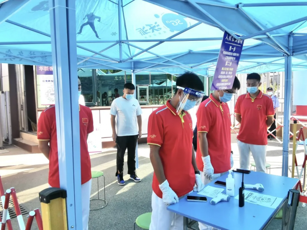 不敢忘，不能忘