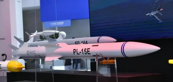 珠海航展開幕，美澳英核潛艇第14天，中國殲-20御用殺手鐧出口？